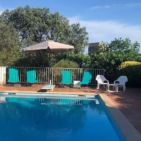 Avec Piscine Semesterbostad Fréjus