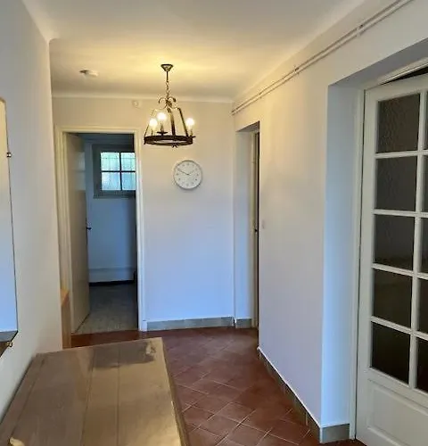 بيت للعطل Avec Piscine *