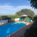 Avec Piscine