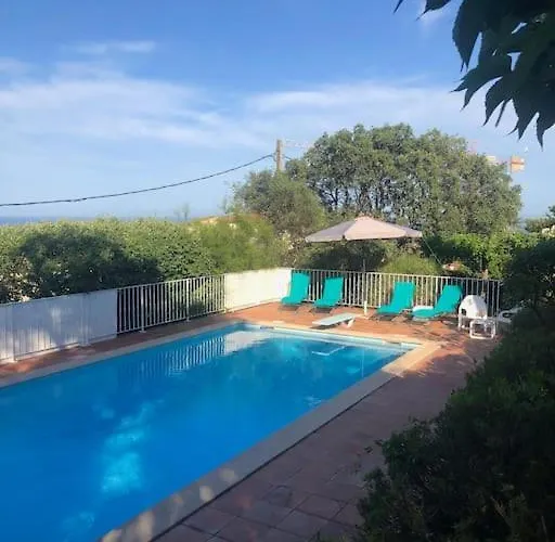Avec Piscine