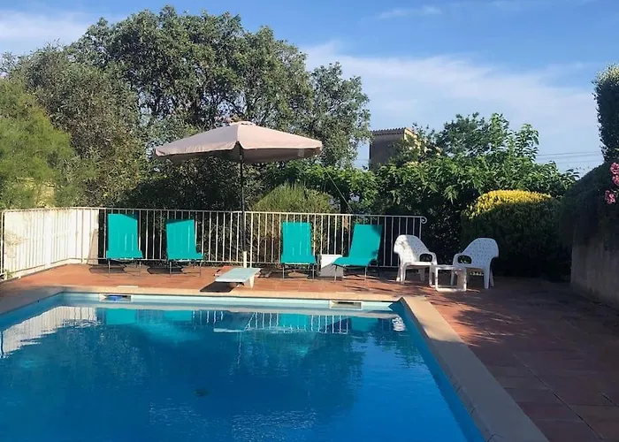 Avec Piscine Semesterbostad Fréjus